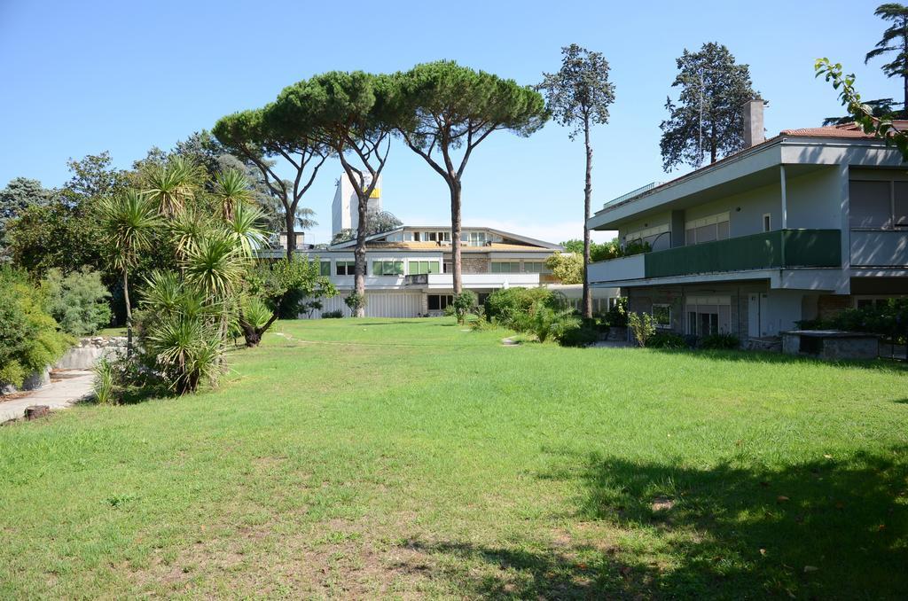 Casa Per Ferie Cardinal G. Guarino Bed & Breakfast Roma Exterior foto