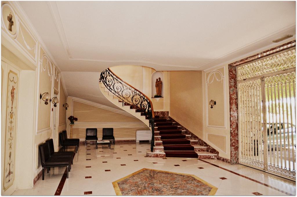 Casa Per Ferie Cardinal G. Guarino Bed & Breakfast Roma Exterior foto