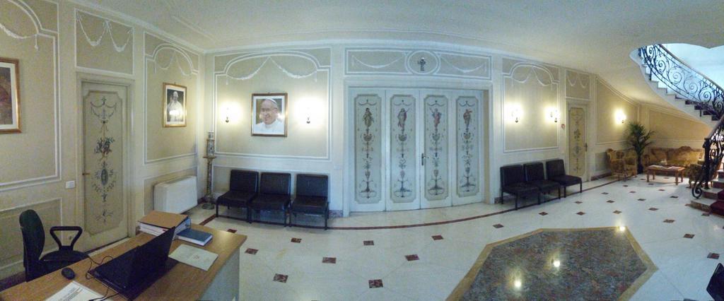 Casa Per Ferie Cardinal G. Guarino Bed & Breakfast Roma Exterior foto